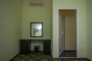 Гостиница Гостевой Дом Тихий Адлер Двухкомнатный номер -3